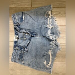 Casual Light Blue Frayed Denim Shorts